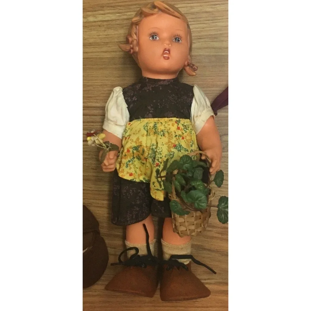 Vintage Goebel Hummel Gretel Vinyl Girl Doll 11